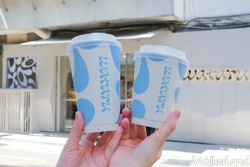 焙茶5折開喝！松菸新開幕wataru祇園焙茶拿鐵，焙茶奶蓋買一送一券喝起來。