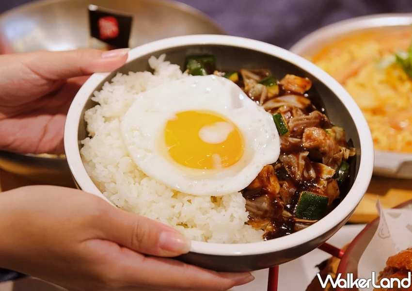 本村韓食炸雞推新品!玫瑰拉麵、黑嚕炸醬麵4款新品,台灣首發必吃。