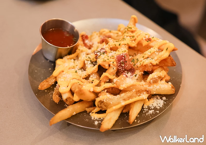 西門町咖啡廳推薦！妳有咖啡 菜單鹹食、甜點都有，菜單提拉米蘇、大人系布丁必點。