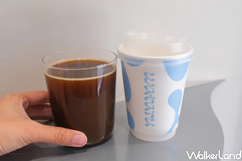 焙茶5折開喝!松菸新開幕wataru祇園焙茶拿鐵,焙茶奶蓋買一送一券喝起來。 焙茶5折開喝!松菸新開幕wataru祇園焙茶拿鐵,焙茶奶蓋買一送一券喝起來。