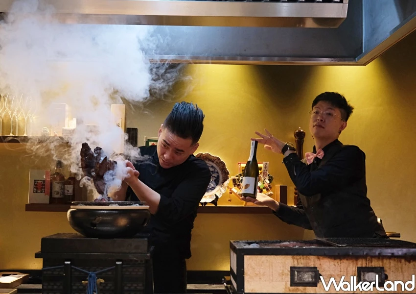 台中燒肉天皇玩出新高度！劇場式上菜秀挑戰最嗨台中燒肉，全預約制搶訂位。