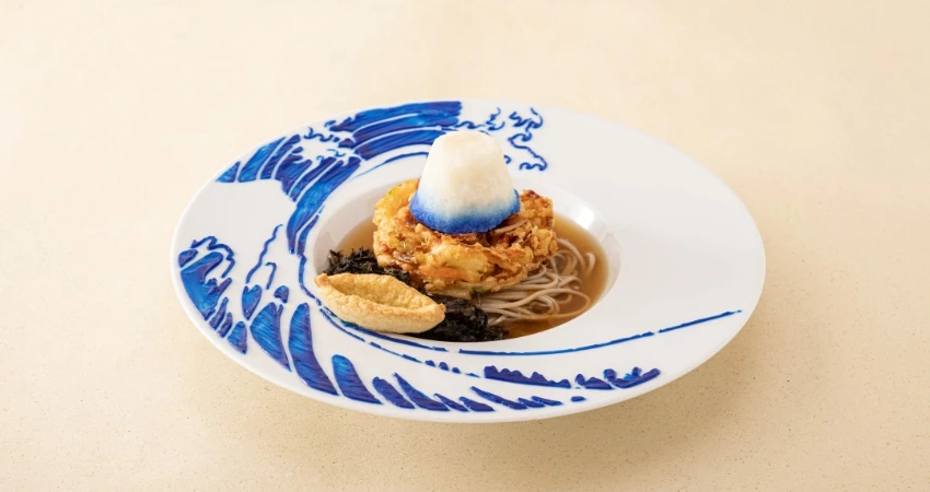 如果浮世繪大師葛飾北齋開食堂會怎樣?北齋展聯動主題咖啡廳登場,CREATIVE MUSEUM TOKYO CAFE「北齋食堂」期間限定營業。 如果浮世繪大師葛飾北齋開食堂會怎樣?北齋展聯動主題咖啡廳登場,CREATIVE MUSEUM TOKYO CAFE「北齋食堂」期間限定營業。