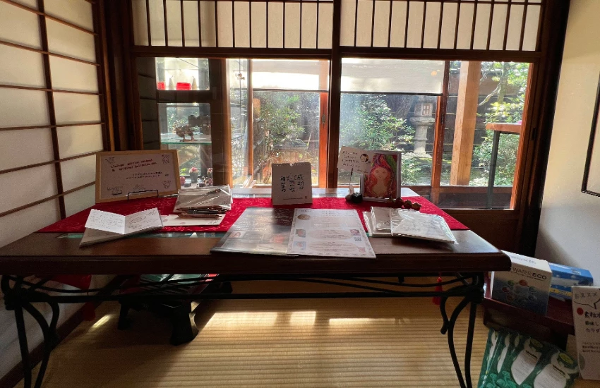 不張揚卻很雋永，走一趟京都左京區的家常料理食堂。