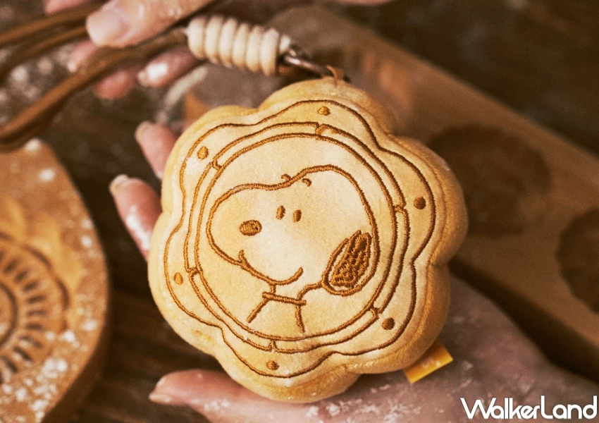 史努比中秋月餅周邊！威秀影城「史努餅」史努比 奧拉夫月餅吊飾必收藏。