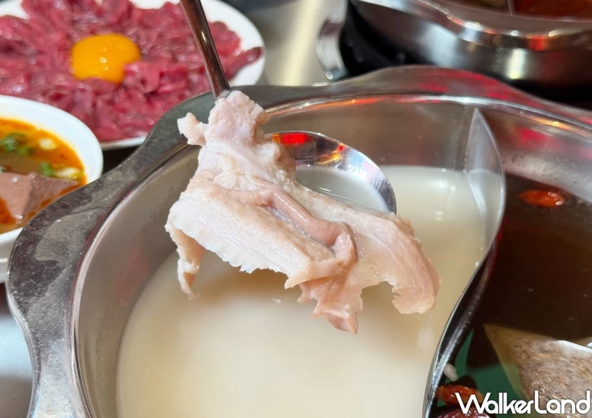 39元自助吧吃到飽!蔣老爹涮涮鍋一人鴛鴦鍋,台北宵夜火鍋新選擇。 39元自助吧吃到飽!蔣老爹涮涮鍋一人鴛鴦鍋,台北宵夜火鍋新選擇。