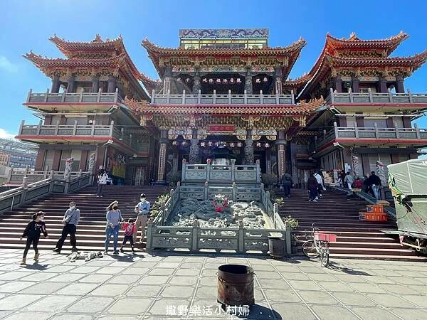 屏東車城順遊推薦！龜山步道健行、福安宮祈福，在看海美術館看展吹海風。 / 部落客「撒野樂活小村婦」提供