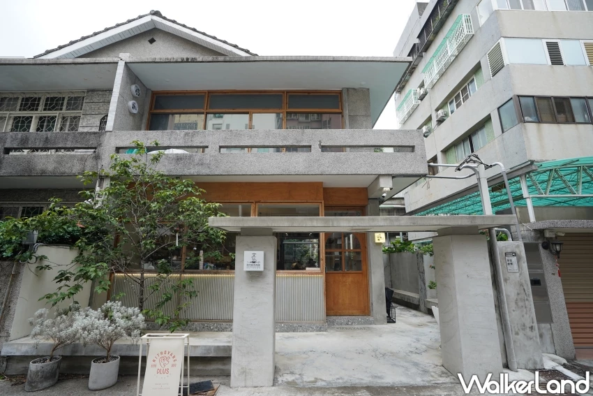 台中國美館咖啡廳推薦！Ritrovare coffee PLUS 尋品·旬品咖啡 精選全球精品咖啡，寵物友善咖啡廳。