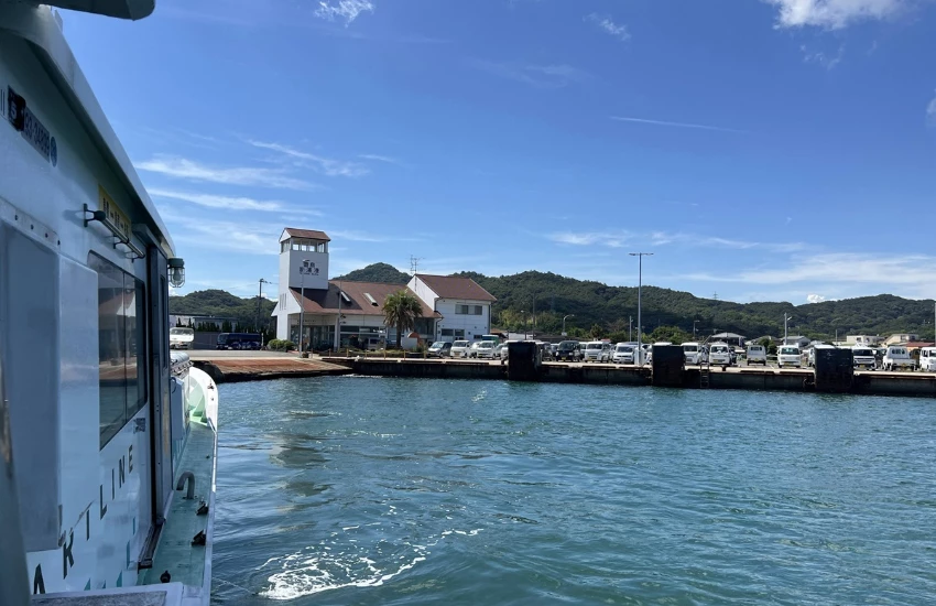 超越觀光的藝術島嶼!在瀨戶內豐島,連水珠、稻田、橄欖豬都能成為一場藝術。 超越觀光的藝術島嶼!在瀨戶內豐島,連水珠、稻田、橄欖豬都能成為一場藝術。