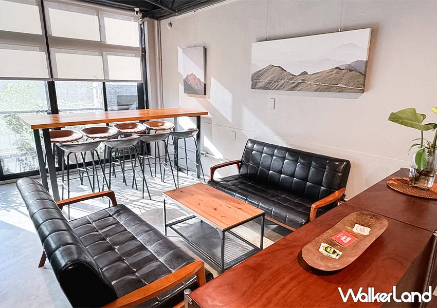 中山區不限時咖啡廳！KONZY KAVA 南京復興美食推薦，營業到晚上9點、菜單大推花椒麵。