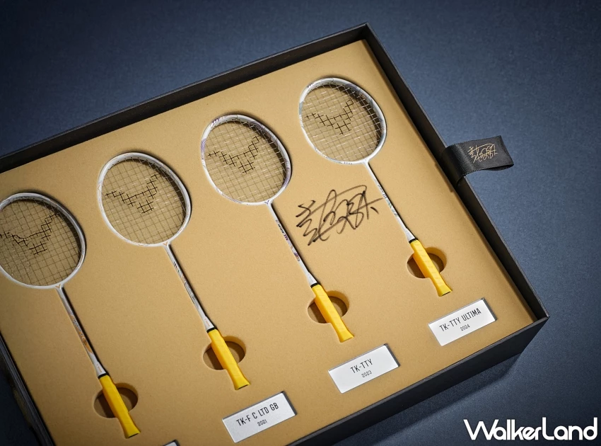 戴資穎214週球后傳奇再現！VICTOR限量推出歷代戰拍迷你收藏組全球僅2140組開賣。