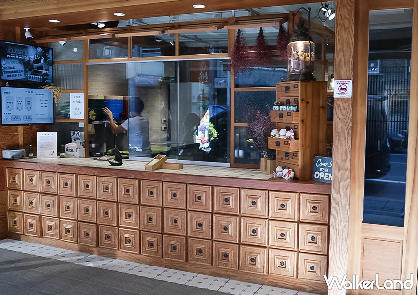 宜蘭飲料店推薦！叁拾檸檬愛玉 在地70年老店，鮮榨檸檬配滑嫩愛玉超消暑。