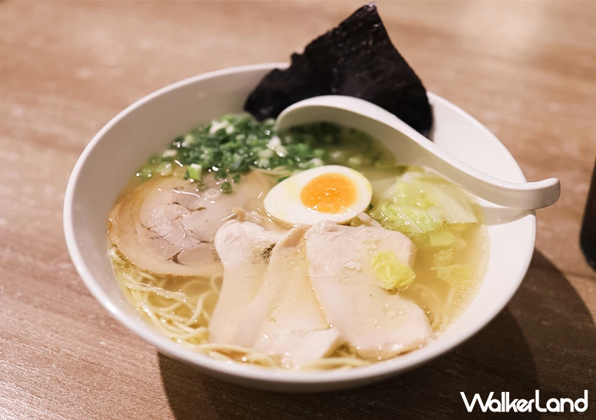 士林平價拉麵店推薦！百八龍拉麵 可以免費加麵加湯，靠近士林捷運站。