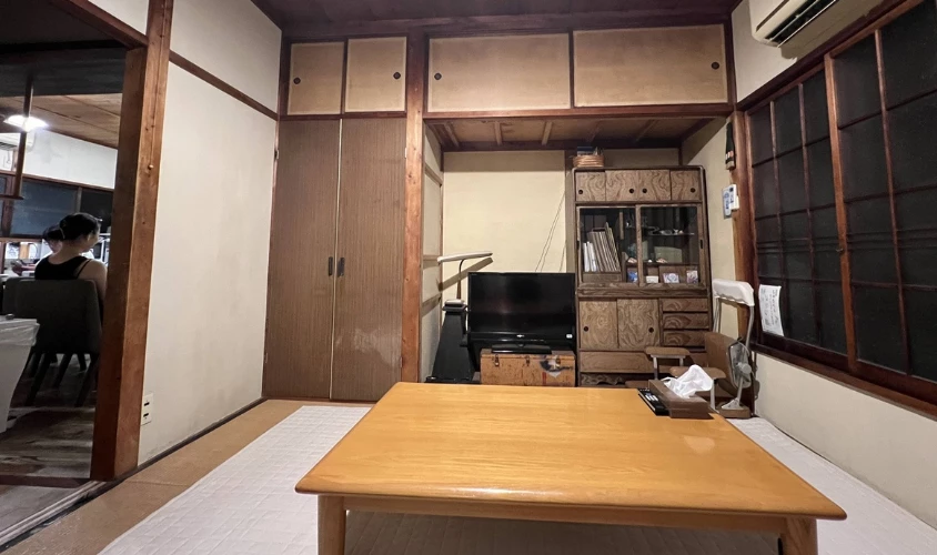 夜宿直島的72小時！本村古民家裡的黃昏燈影與深夜笑聲，成了島上最念念不忘的風景。