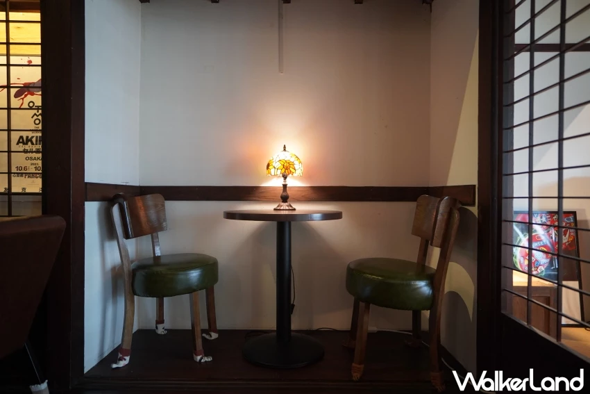 台中老宅咖啡廳加!Room808 藏在台中文學館的日式咖啡廳,音樂迷要來。