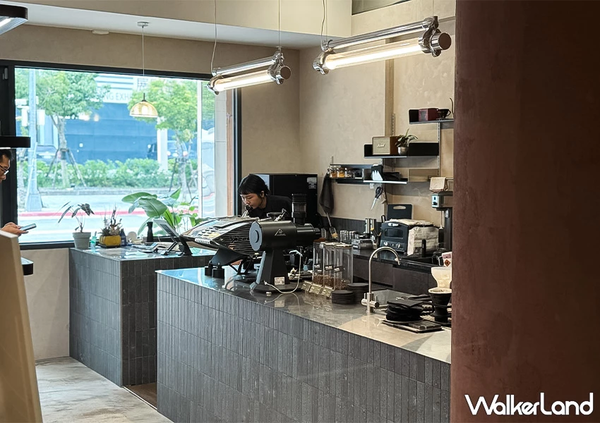 南港展覽館咖啡廳推薦！暫停咖啡 PAUSE Coffee Roaster 南港店新開幕，超美玻璃屋餐廳必收。