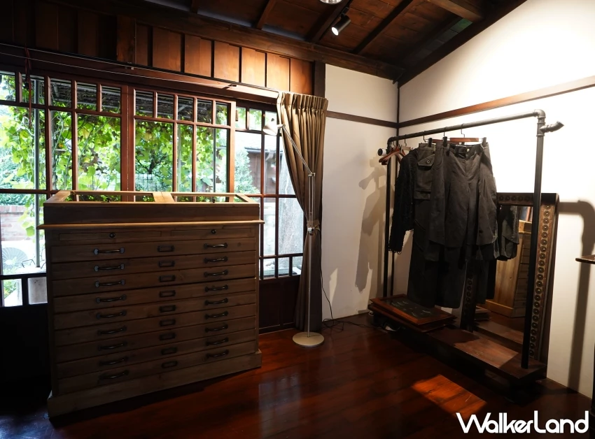 台中老宅咖啡廳加!Room808 藏在台中文學館的日式咖啡廳,音樂迷要來。