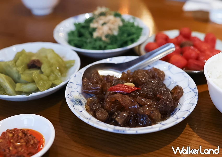 礁溪餐廳推薦!拾松辦桌小吃 菜單必點總鋪師西魯肉,一人也能吃辦桌菜。 礁溪餐廳推薦!拾松辦桌小吃 菜單必點總鋪師西魯肉,一人也能吃辦桌菜。