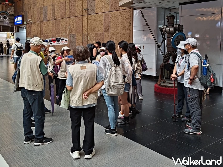 台北車站「貓膩」大公開！臺鐵文化導覽帶你穿越百年遷移史，從車站巡禮到北門鐵道文史走讀。