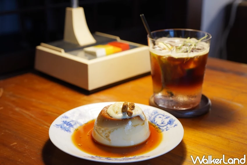 台中老宅咖啡廳加!Room808 藏在台中文學館的日式咖啡廳,音樂迷要來。