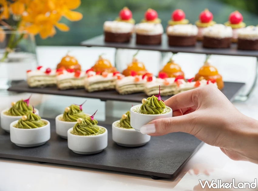 文華Café午間套餐全新升級！平日午間千元享用頂級主餐與沙拉吧吃到飽、週末升級帝王蟹海鮮吧。