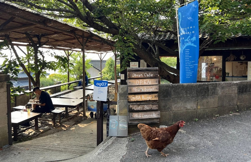 跟著海風與貓散步吧！山城漁村的石牆屋舍藏著一間間懷抱夢想的手作小屋「瀨戶內海新星島嶼－男木島」。