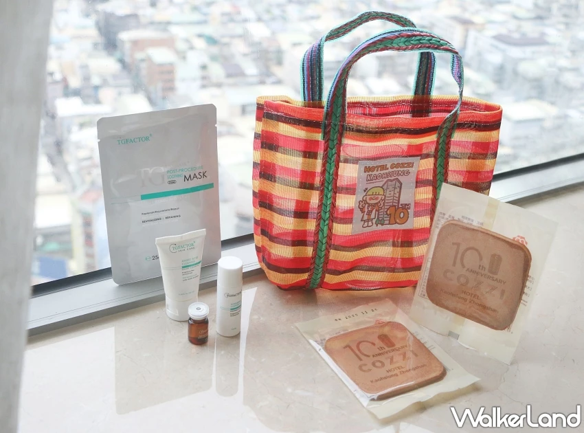 高雄飯店住宿優惠大比拚!承億酒店滿千抽機票,日航酒店邀寶寶免費住,和逸飯店慶十年四人同行一人免費。 高雄飯店住宿優惠大比拚!承億酒店滿千抽機票,日航酒店邀寶寶免費住,和逸飯店慶十年四人同行一人免費。