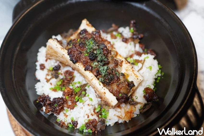 台中頂級燒肉加1！八和和牛燒肉專門店台中店 攜手冠軍侍酒師打造餐酒體驗，燒肉界的勞斯萊斯。