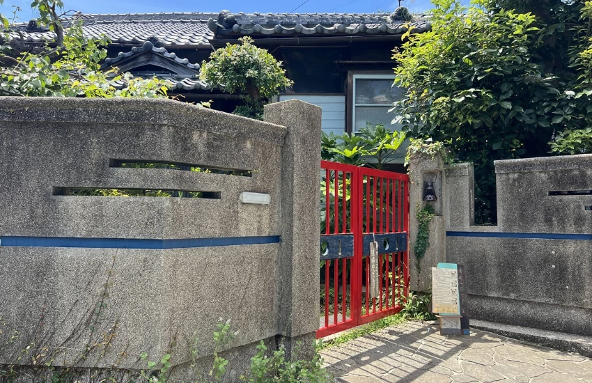 超越觀光的藝術島嶼!在瀨戶內豐島,連水珠、稻田、橄欖豬都能成為一場藝術。 超越觀光的藝術島嶼!在瀨戶內豐島,連水珠、稻田、橄欖豬都能成為一場藝術。