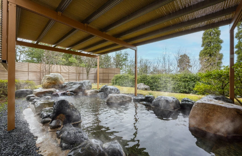 紐約時報也推薦，2026年4月前限定，富山全包式度假村溫泉、美食、住宿，總共不到3千台幣。