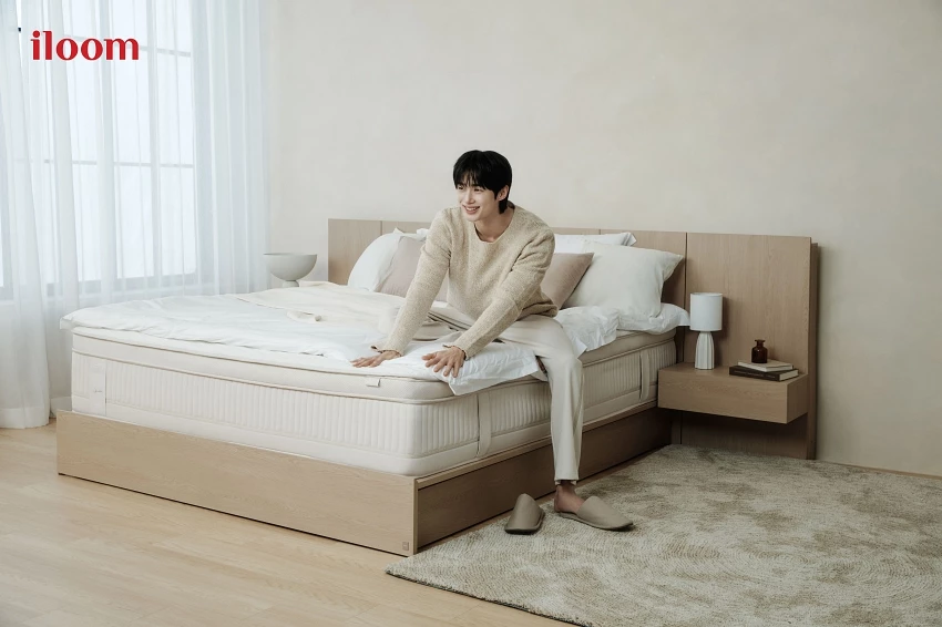 郵筒們必看！邊佑錫同款iloom家居PLOCO沙發、HAVEN床墊台灣正式開賣，百貨週年慶再享限定優惠。