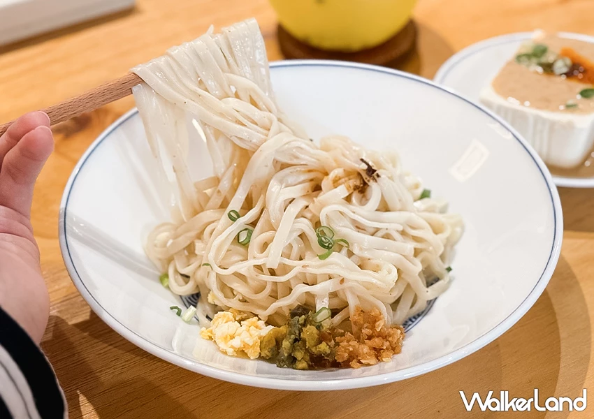 中山區不限時咖啡廳！KONZY KAVA 南京復興美食推薦，營業到晚上9點、菜單大推花椒麵。