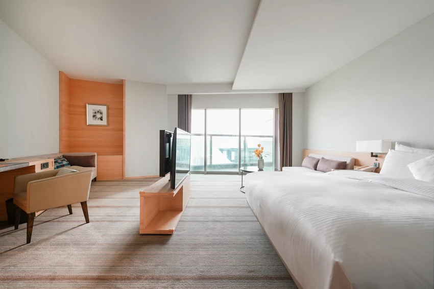 高雄飯店住宿優惠大比拚!承億酒店滿千抽機票,日航酒店邀寶寶免費住,和逸飯店慶十年四人同行一人免費。 高雄飯店住宿優惠大比拚!承億酒店滿千抽機票,日航酒店邀寶寶免費住,和逸飯店慶十年四人同行一人免費。