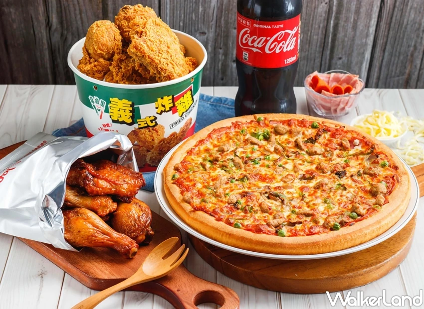 連假優惠買一送一!1025光復節連假11間優惠,飲料買一送一 比薩免費吃。 連假優惠買一送一!1025光復節連假11間優惠,飲料買一送一 比薩免費吃。