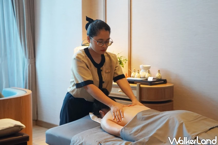 遠離下龍灣人潮！北越觀瀾島悅椿度假酒店開箱，北越最大戶外無邊際用池、泡湯、滑索一站體驗。