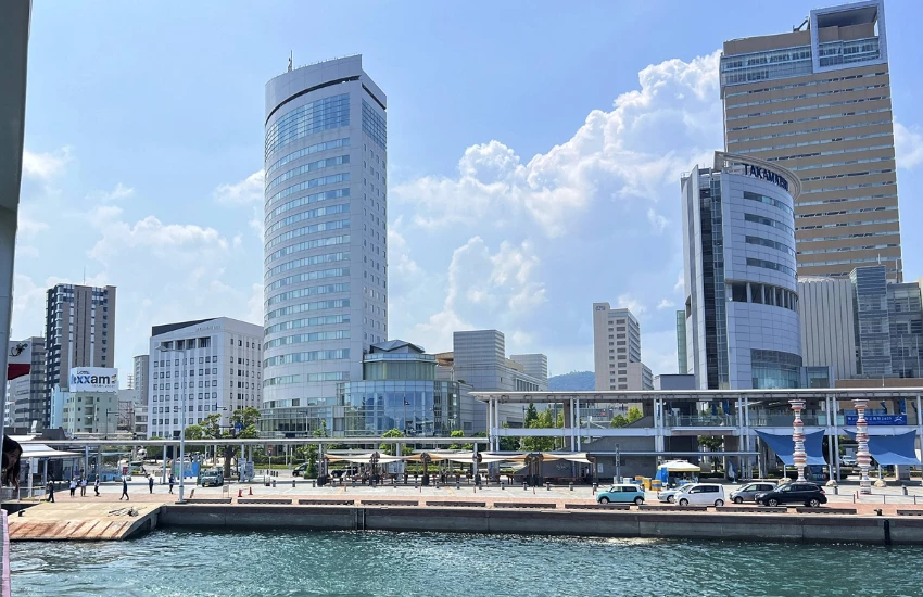 夜宿直島的72小時！本村古民家裡的黃昏燈影與深夜笑聲，成了島上最念念不忘的風景。