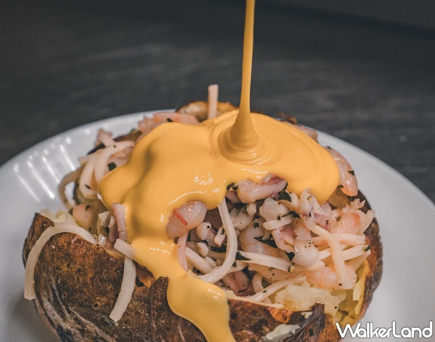 橘子集團員工餐廳「普橘島」太狂!竟把夜市小吃變頂級下午茶,獨家「海鮮起司馬鈴薯」食譜做法與罪惡醬汁大公開。 橘子集團員工餐廳「普橘島」太狂!竟把夜市小吃變頂級下午茶,獨家「海鮮起司馬鈴薯」食譜做法與罪惡醬汁大公開。