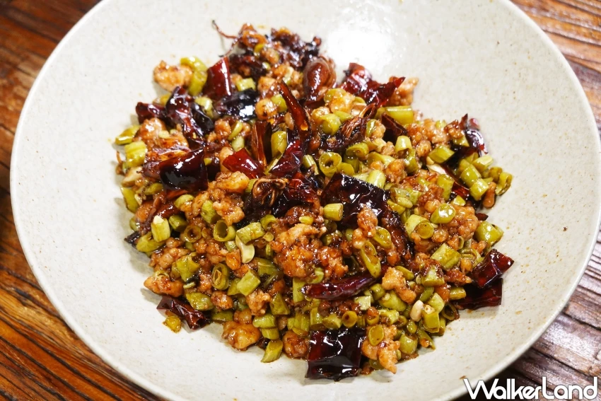 高雄川菜寶藏店!蔣夫人川味廚坊 藏身前金區,四川主廚精緻手藝呈現必吃川味粉蒸肉。 高雄川菜寶藏店!蔣夫人川味廚坊 藏身前金區,四川主廚精緻手藝呈現必吃川味粉蒸肉。