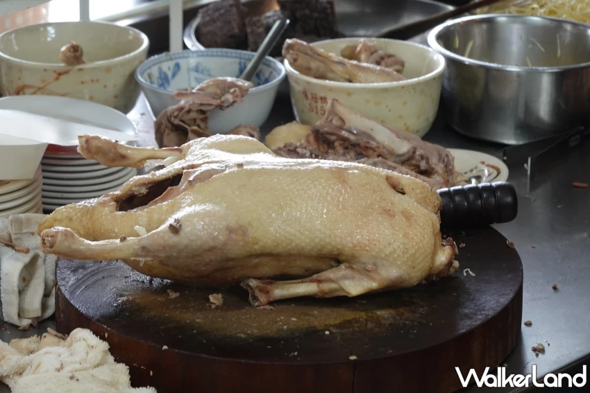 高雄三民區美食推薦！鴨肉和 超人氣鹽水鴨老店，招牌鴨肉飯、鴨米血必點。