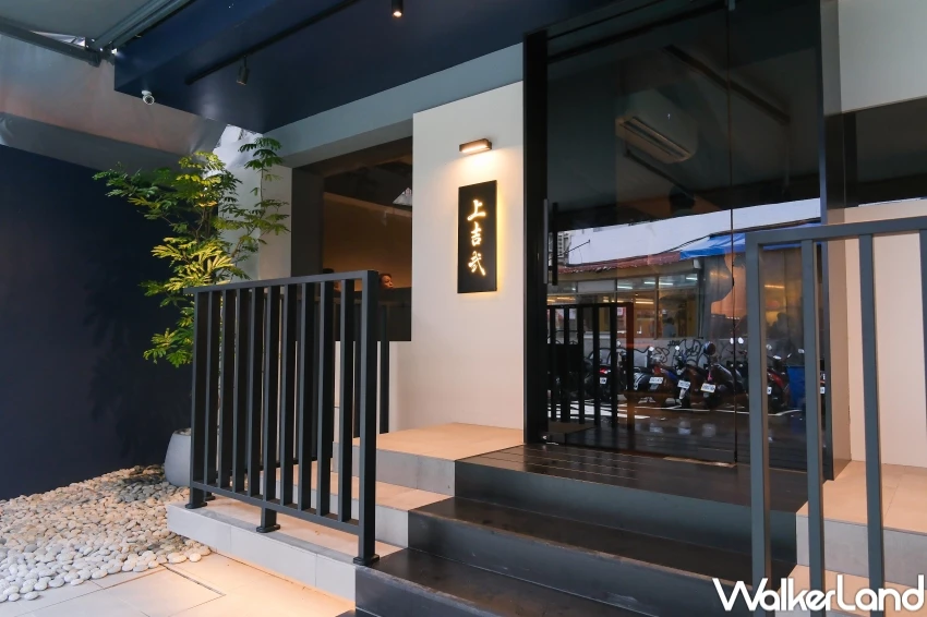 東區燒肉新開店!上吉弐專人代烤和牛燒肉,4大夢幻和牛 北海道海鮮盛宴搶先訂位。 東區燒肉新開店!上吉弐專人代烤和牛燒肉,4大夢幻和牛 北海道海鮮盛宴搶先訂位。