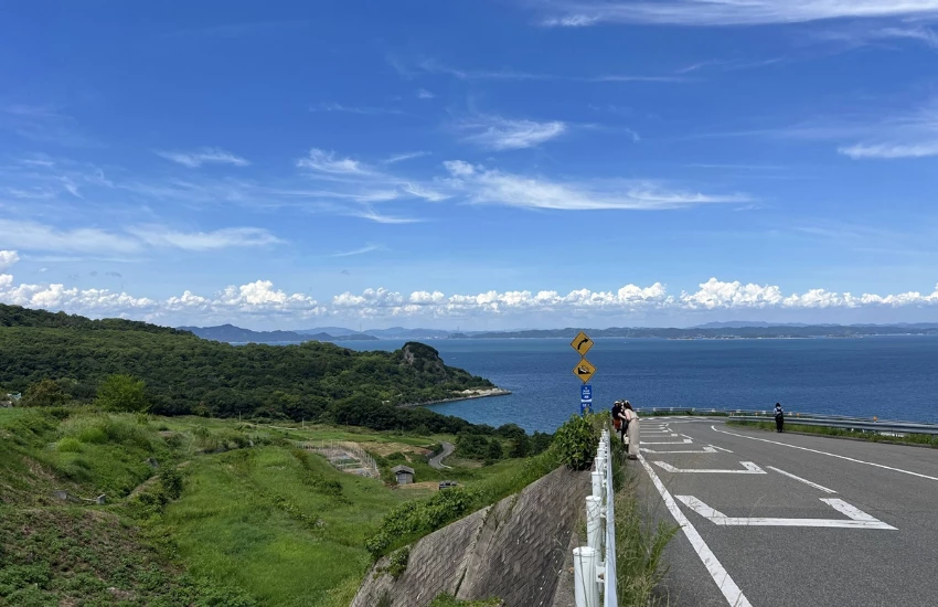 超越觀光的藝術島嶼!在瀨戶內豐島,連水珠、稻田、橄欖豬都能成為一場藝術。 超越觀光的藝術島嶼!在瀨戶內豐島,連水珠、稻田、橄欖豬都能成為一場藝術。