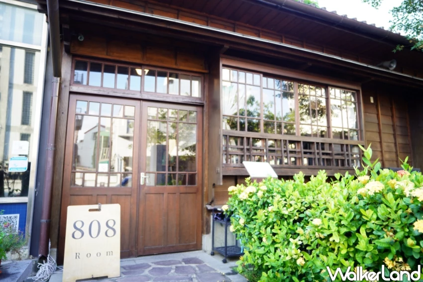 台中老宅咖啡廳加!Room808 藏在台中文學館的日式咖啡廳,音樂迷要來。 台中老宅咖啡廳加!Room808 藏在台中文學館的日式咖啡廳,音樂迷要來。