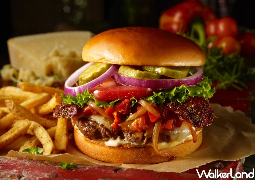 FRIDAYS豬肋排買一送一!堡包俱樂部新品免費吃,連假優惠肋排買一送一。 FRIDAYS豬肋排買一送一!堡包俱樂部新品免費吃,連假優惠肋排買一送一。