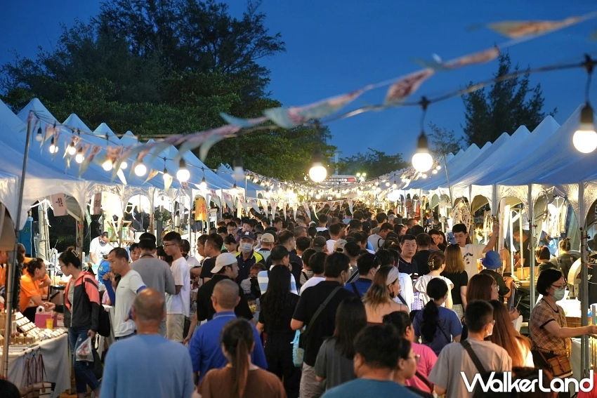 小琉球「小島野台」11月登場!蕭煌奇開唱、35攤美食市集點亮浪漫夜。 小琉球「小島野台」11月登場!蕭煌奇開唱、35攤美食市集點亮浪漫夜。