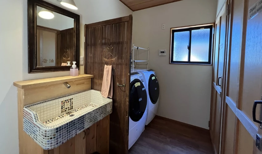 夜宿直島的72小時！本村古民家裡的黃昏燈影與深夜笑聲，成了島上最念念不忘的風景。