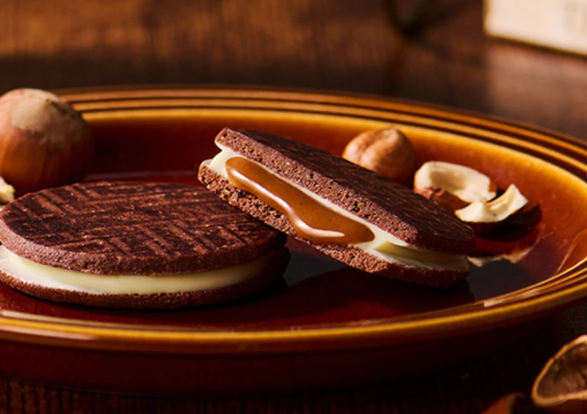 羽田機場必買伴手禮!N.Y.C. SAND 東京車站也有,冬季限定 榛果可可焦糖夾心 必吃。 羽田機場必買伴手禮!N.Y.C. SAND 東京車站也有,冬季限定 榛果可可焦糖夾心 必吃。