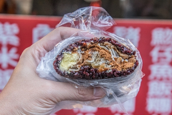 美食窩客 咬咬  / 南竹路無名飯糰