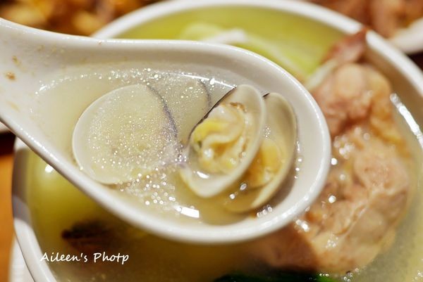 浮誇系台北蛤蜊「雙月食品社」 /美食窩客 Aileen  提供