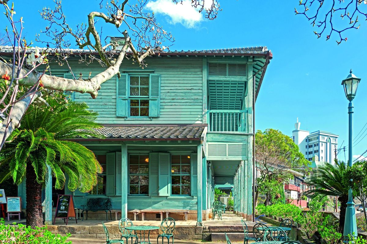 東山手甲十三番館