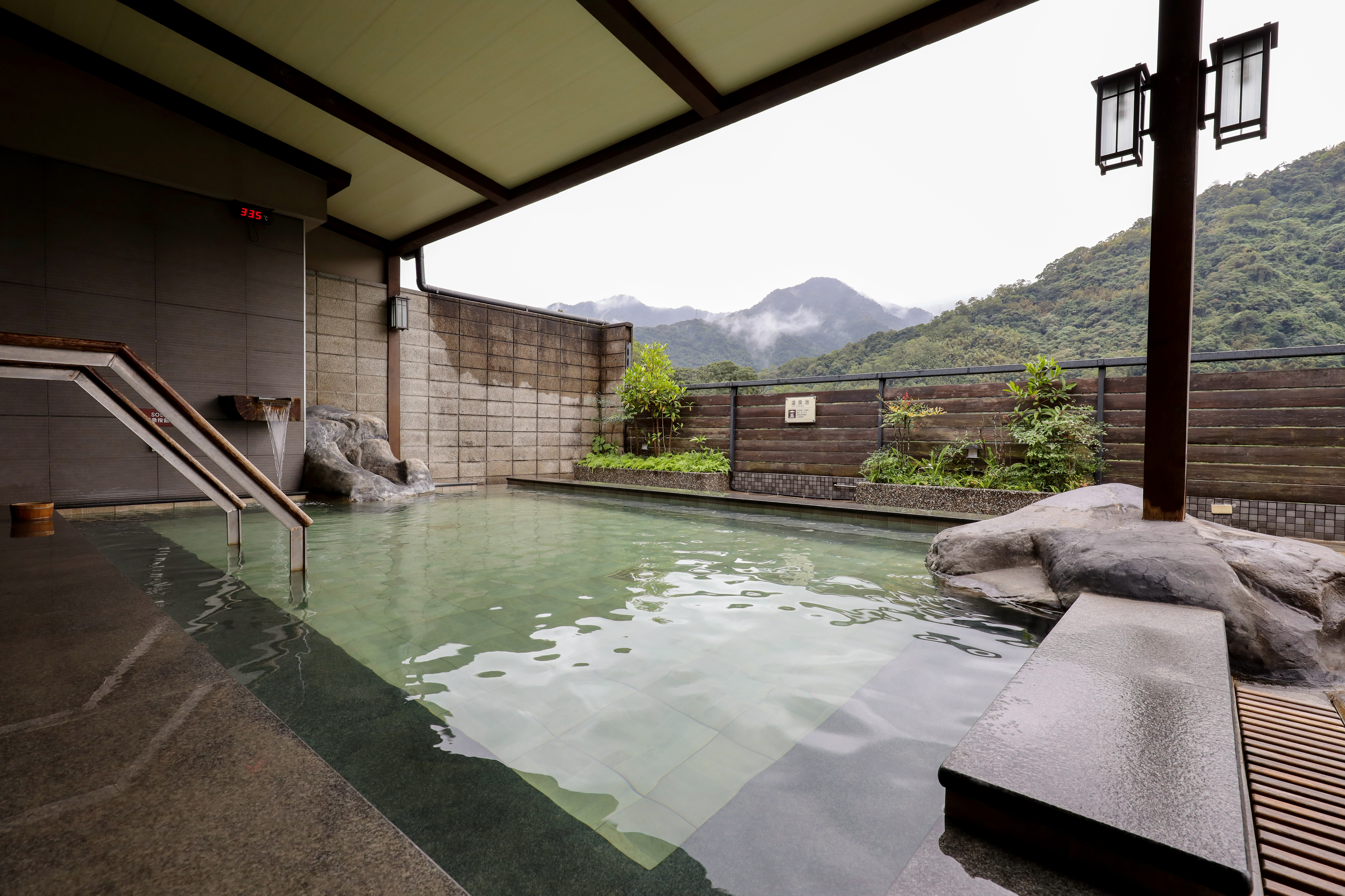 大板根渡假酒店 (交觀業字第1375號)