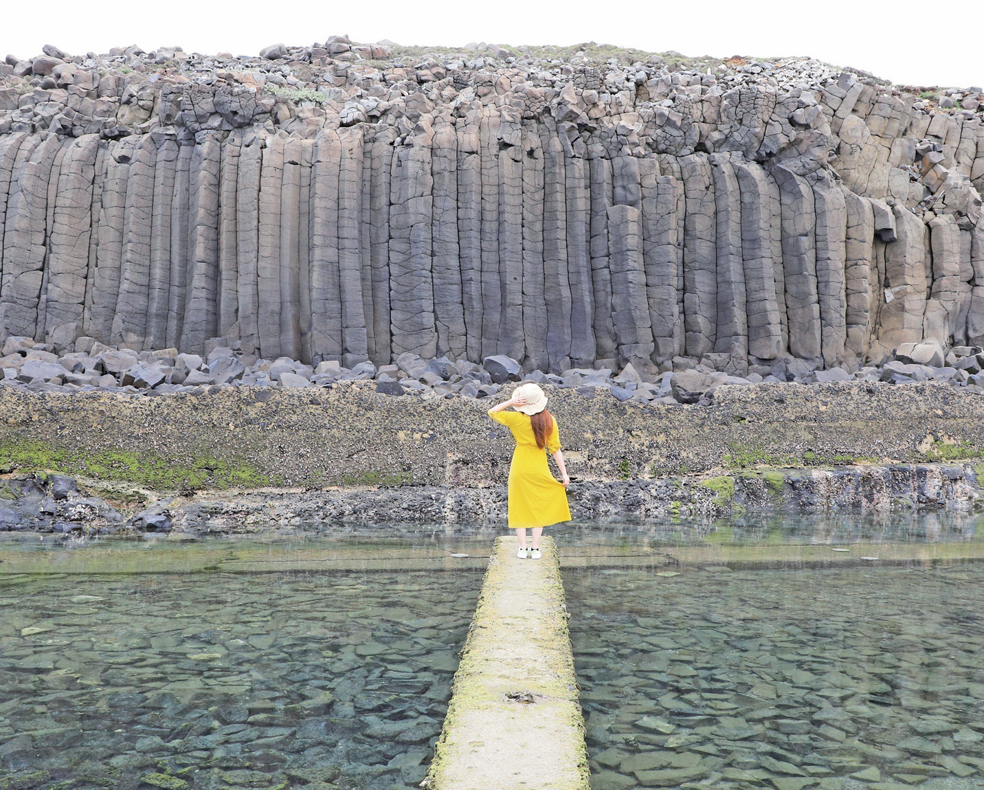 池西岩瀑(九孔瀑布)